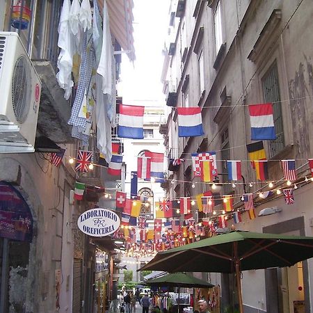 Appartamento Toledo Napoli Bagian luar foto